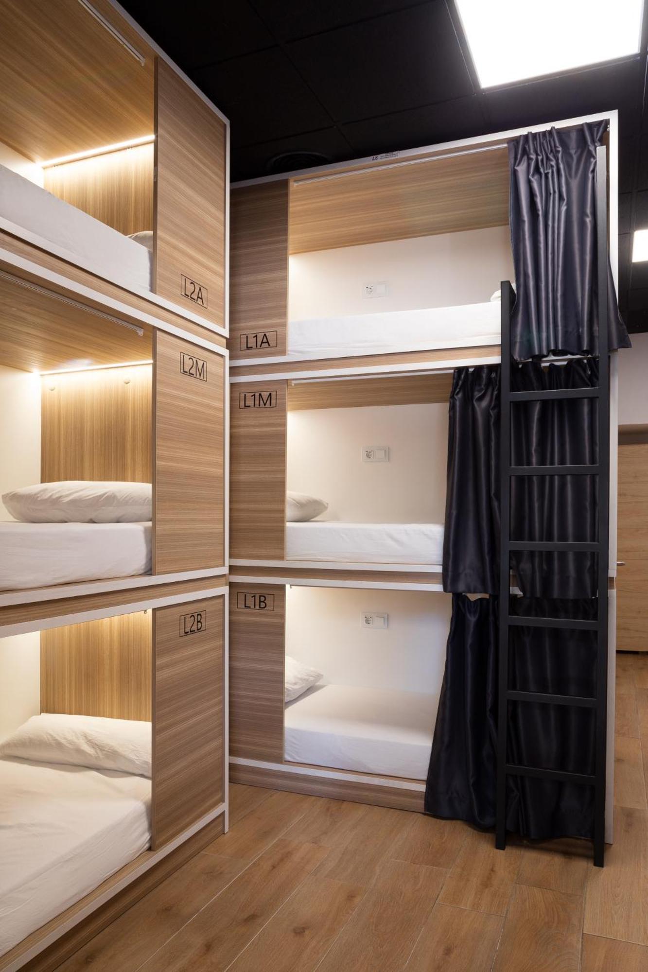 Hostal Siesta & Go Nuevos Ministerios مدريد المظهر الخارجي الصورة