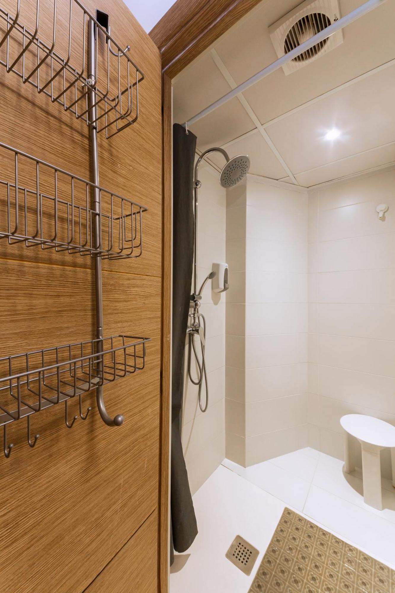 Hostal Siesta & Go Nuevos Ministerios مدريد المظهر الخارجي الصورة